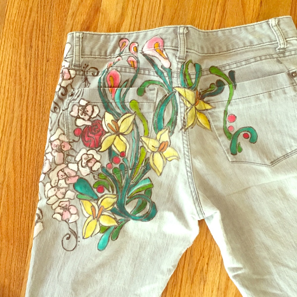 Gardenrevival Hand Painted 🎨 Mossimo Jeans